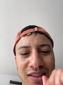 SirDamian's Live XXX Chat