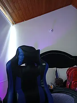 Chat XXX en directo de Blair_Elliss