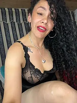 JULYSEX1 – Live XXX-chat