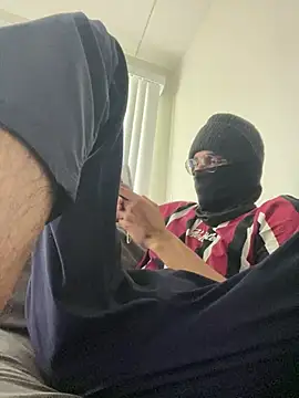 DeepGuy20 live XXX chat