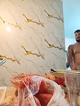 Chat +18 de yasmi25 ao vivo