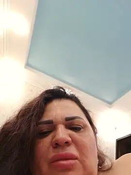 -CUTE-EVVIL- live XXX chat