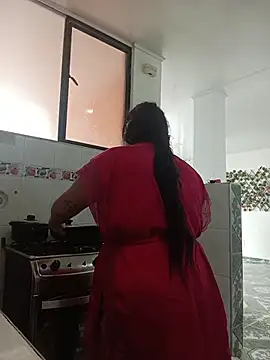 Chat +18 de Tatis_bigboobs21 ao vivo