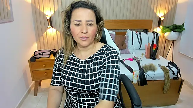 luciana_ballesteros_'s Live XXX Chat