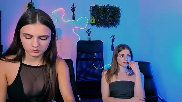 lisa_dark_'s Live XXX Chat