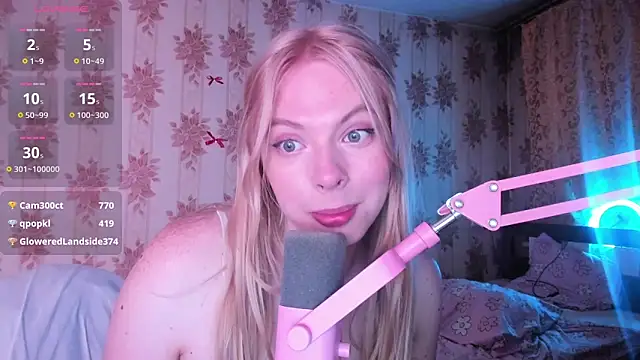 Cutie_Bambi's Webcam Show