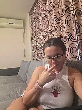 Diamond_Monna 라이브 XXX 채팅