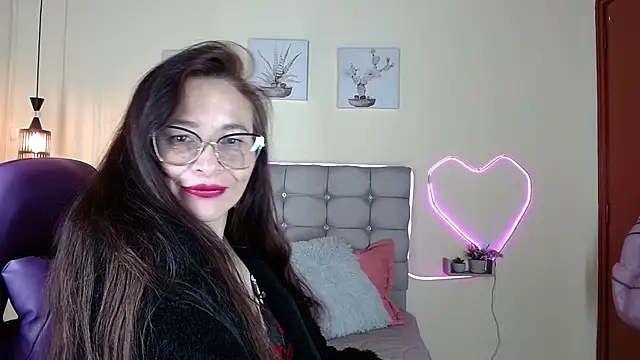 _naomi_s Chat XXX in diretta