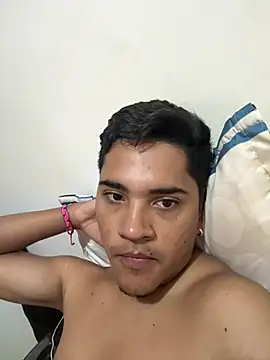 Chat +18 de juanes313 ao vivo