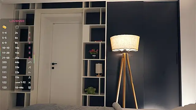 XXX chat uživo modela CourtneyBasbas