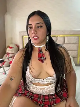 Amaliadaltonn Show in webcam