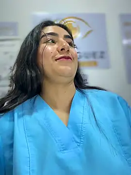 CAROLINE__07 XXX чат на живо