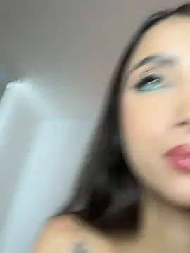 ValeriaVelvetのライブXXXチャット