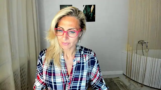 MuseOfStage's Live XXX Chat