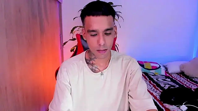 XXX chat uživo modela Damianwhite