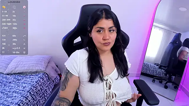 karlie02_ Live XXX-chat