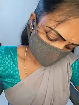 YALINITWO7_TAMIL Pertunjukan Webcam