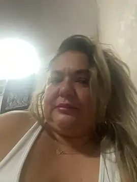 MikyVesela XXX чат на живо
