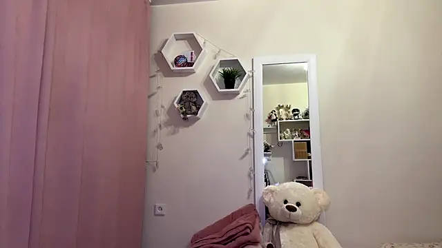 MiaCashe Chat XXX live