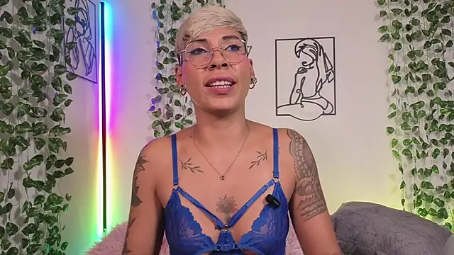 Czat XXX na żywo – MiaMorgan_