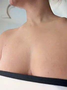 Lia_Brooksn Webbikameraesitys