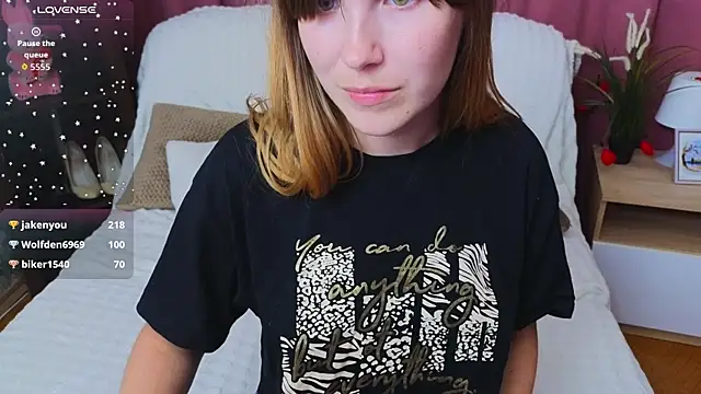 Czat XXX na żywo – EmilyCuper_