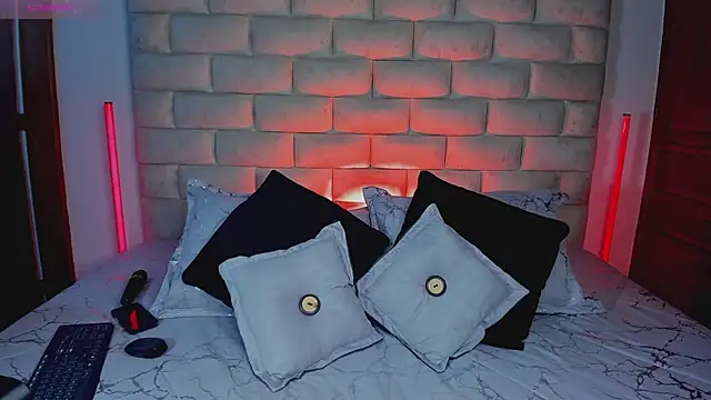 Živý XXX chat HollyGrey_
