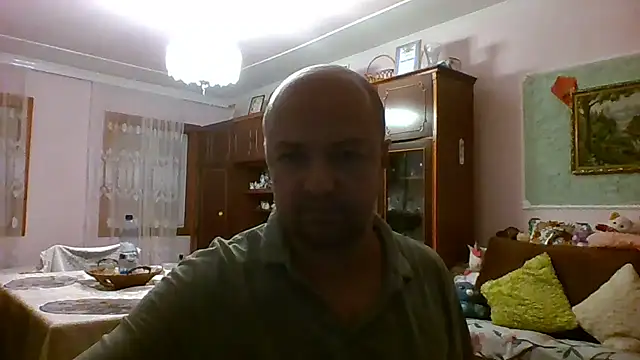 Show modela Luceriusbigass na web-kameri