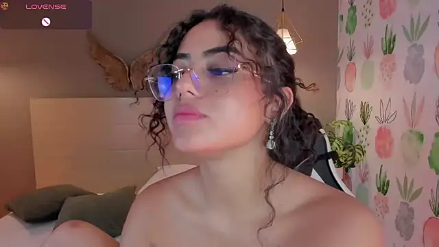 yaya23xn Live XXX chat
