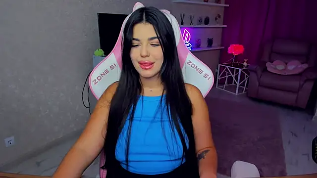 AlluringAriel Webcam-Show