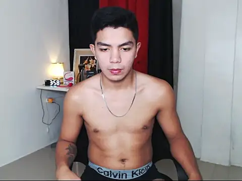 Czat XXX na żywo – Hunky_paul