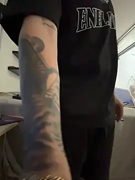 XXX chat uživo modela AlphaMasterXxx