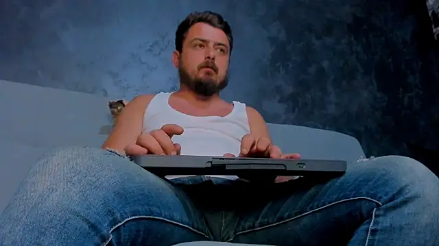CLOUDYMARK – Naživo XXX chat