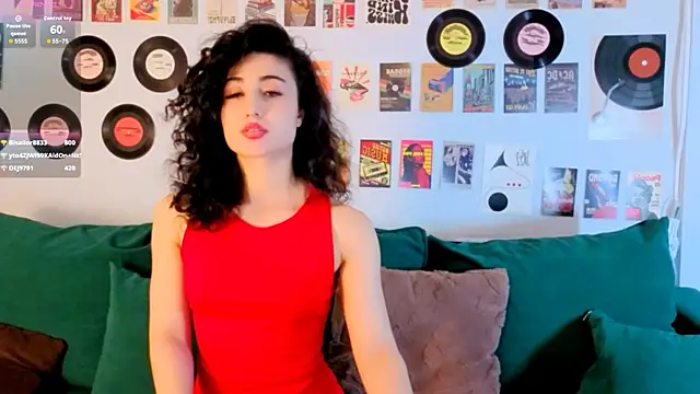 Maya_Rogerss Adlı Modelin Canlı XXX Sohbeti