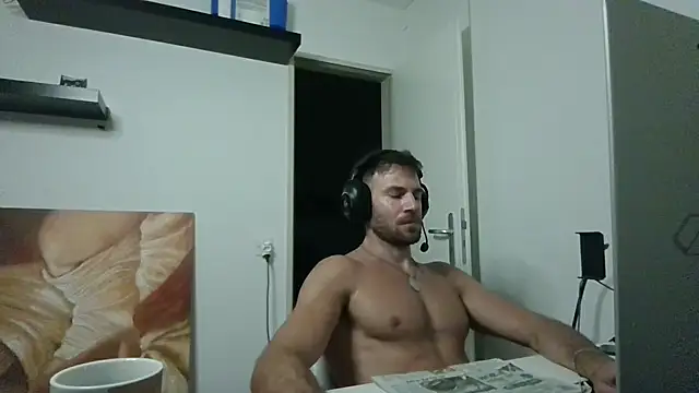 alpha-hunk Chat XXX live