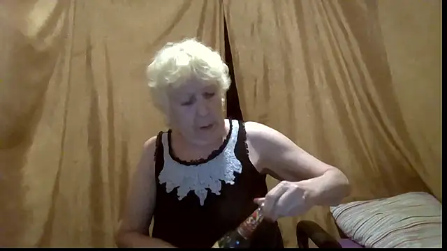 _Estelitta_5's Webcam Show