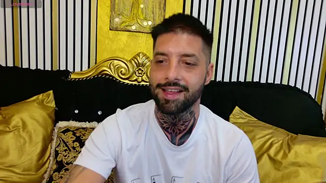 TommyDum's Live XXX Chat