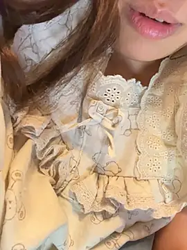 Miu_xinhh 在線直播表演