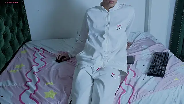 הופעת וובקאם של Jordii_Starck