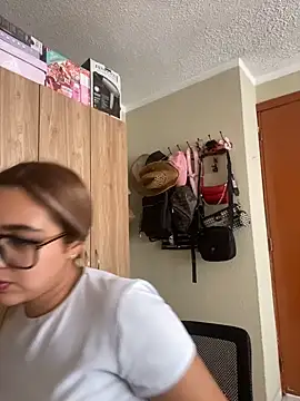 Živý XXX chat Miabonnett_