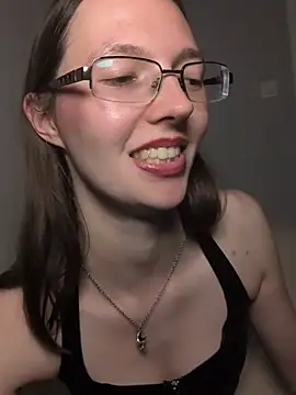 MrsCrazy18 live XXX chat