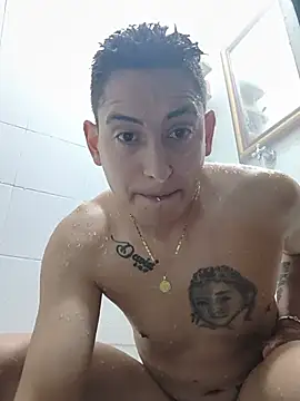 XXX chat uživo modela Tiger_cryad