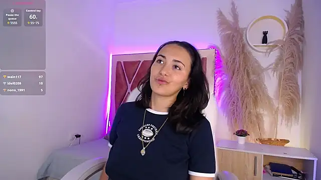Camiila__1 라이브 XXX 채팅
