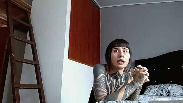 Czat XXX na żywo – Emilia_1995