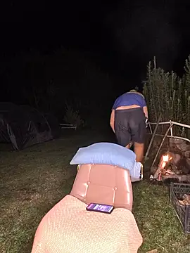 _KissMyAss_: διαδικτυακό σόου στην κάμερα