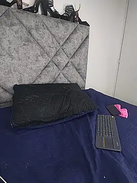 Shantey_Laurent Adlı Modelin Canlı XXX Sohbeti