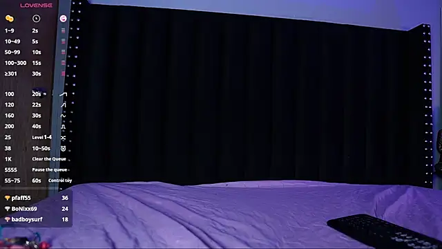 kinkylittlegirll 现场XXX聊天
