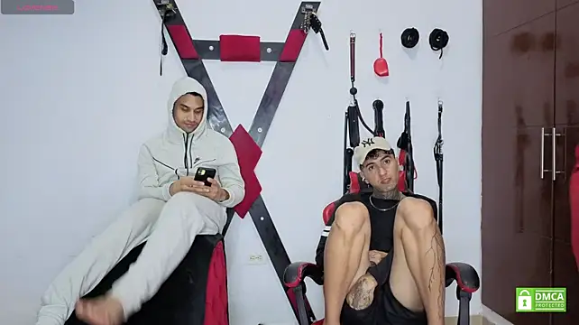 EliteBoysLive's Live XXX Chat