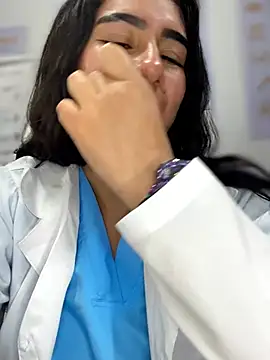 CAROLINE__07 即時 XXX 聊天