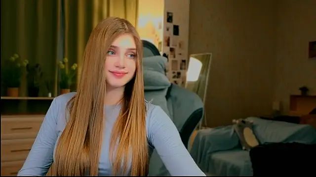 Chat +18 de yourbeautyarya ao vivo